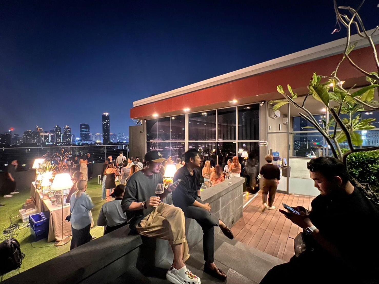 The Residence On Thonglor By Uhg Bangkok Bagian luar foto
