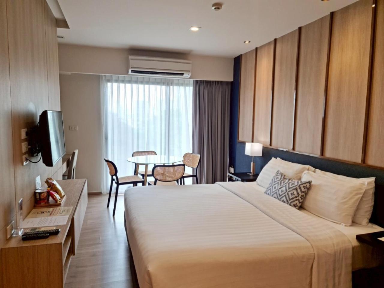 The Residence On Thonglor By Uhg Bangkok Bagian luar foto