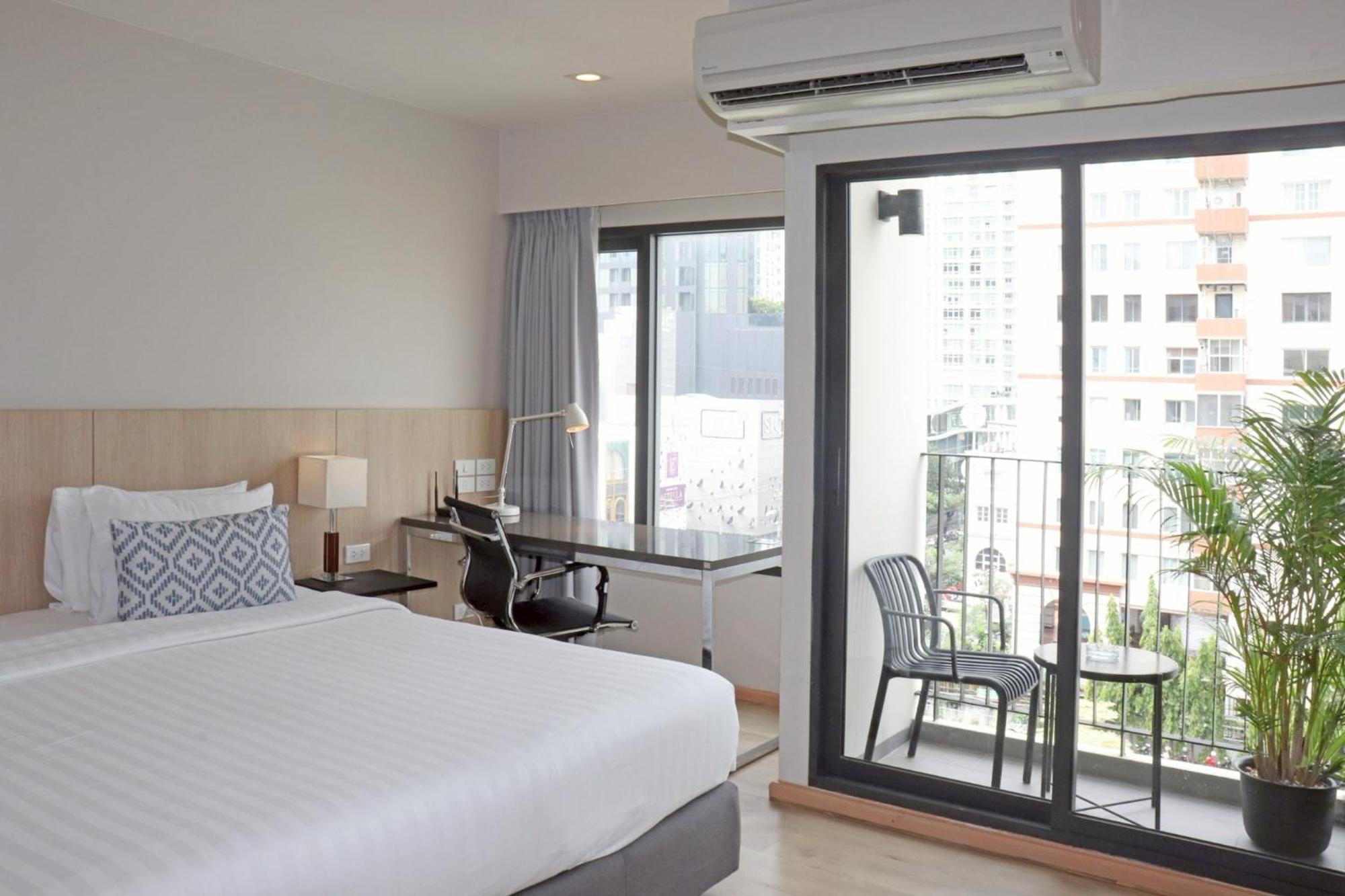 The Residence On Thonglor By Uhg Bangkok Bagian luar foto