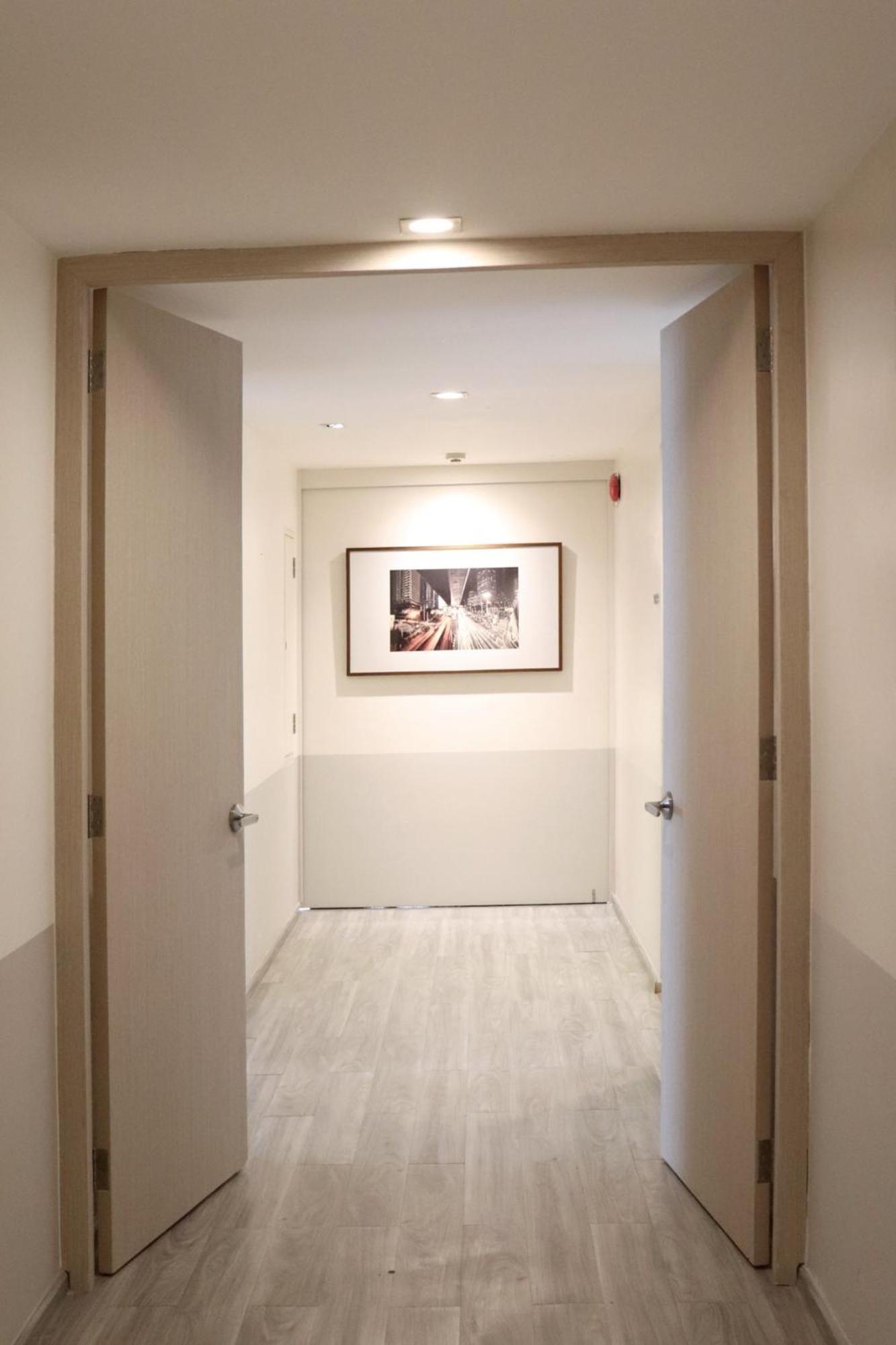 The Residence On Thonglor By Uhg Bangkok Bagian luar foto